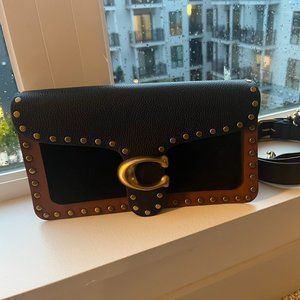 Tabby 26 black/brown/rivets